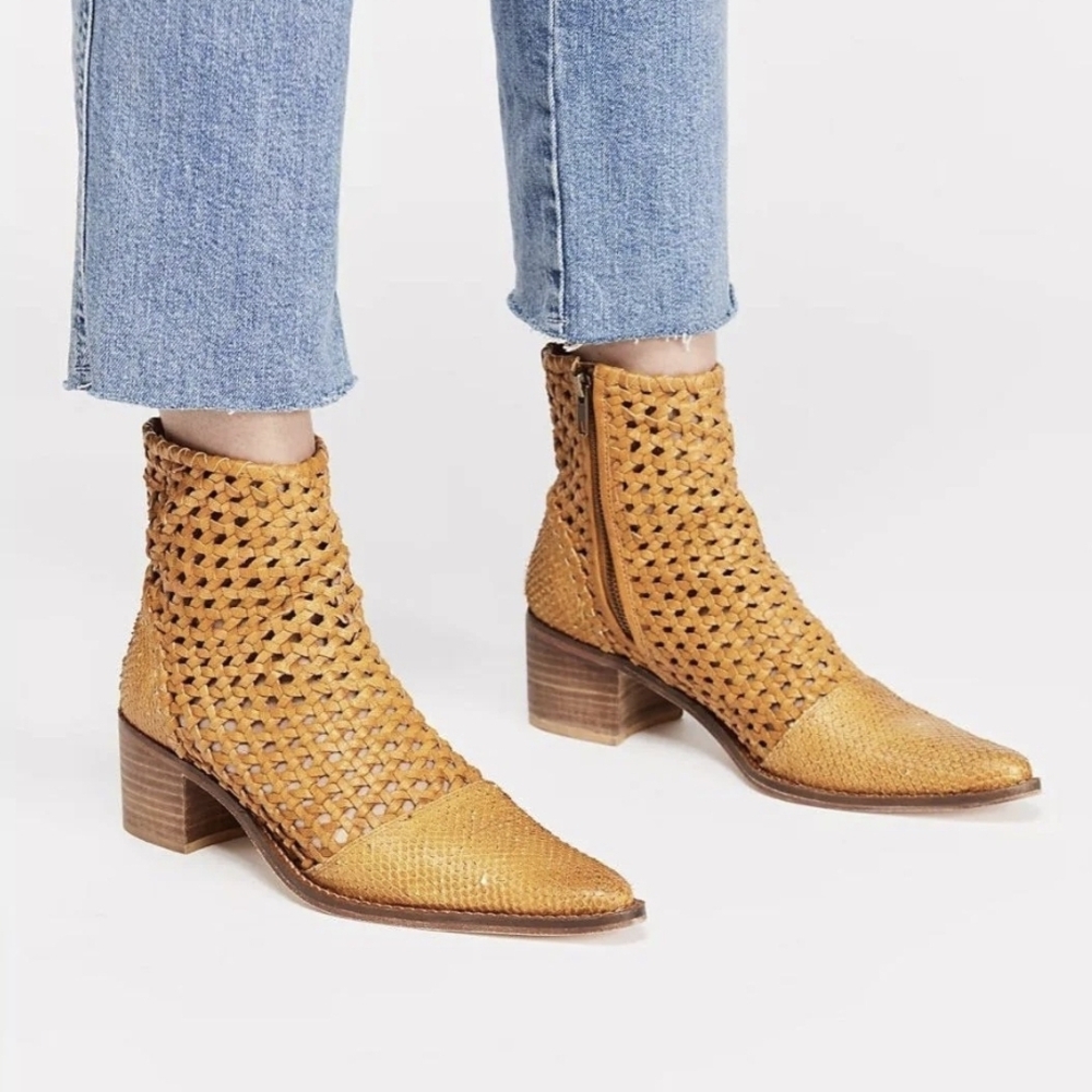 🚨 SOLD🚨 Free People Tan Ankle Booties with Perforated Design - Picture 3 of 14
